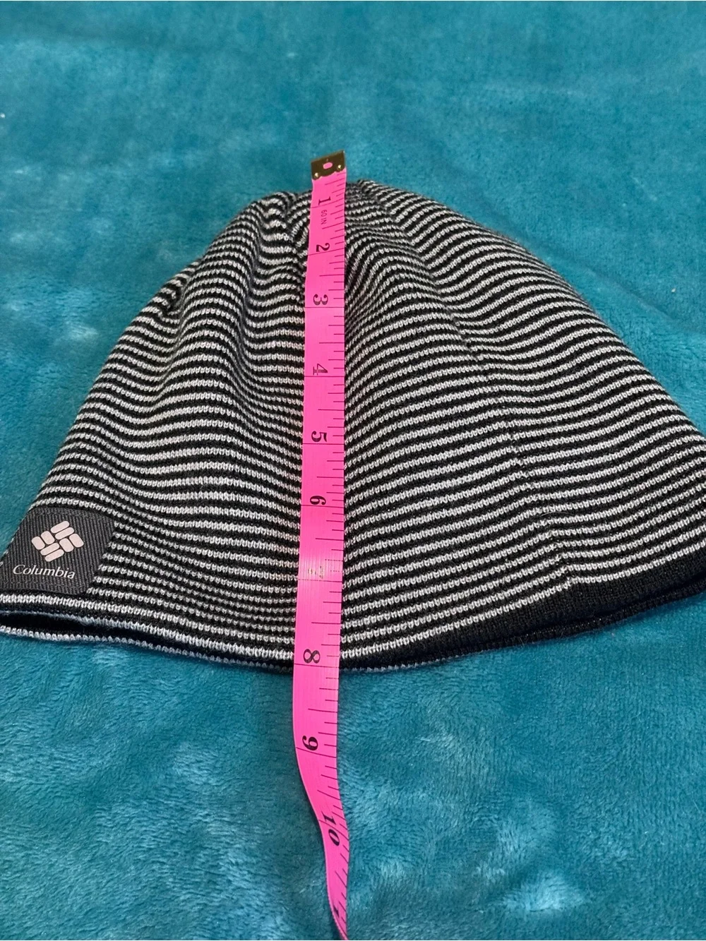NWOT Columbia Reversible Beanie - Size Youth O/S